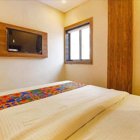 Fabhotel Peninsula - Nr Csmt Station Mumbai Bagian luar foto