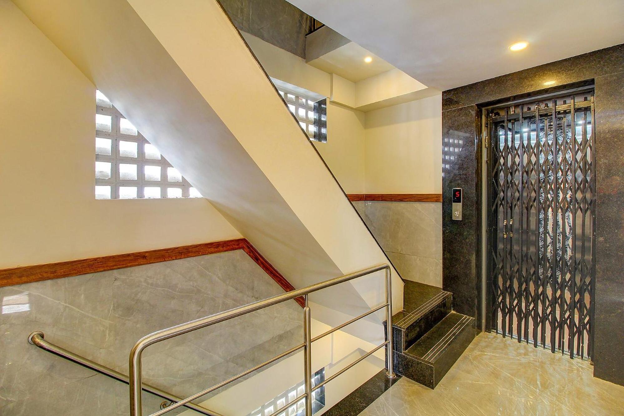 Fabhotel Peninsula - Nr Csmt Station Mumbai Bagian luar foto